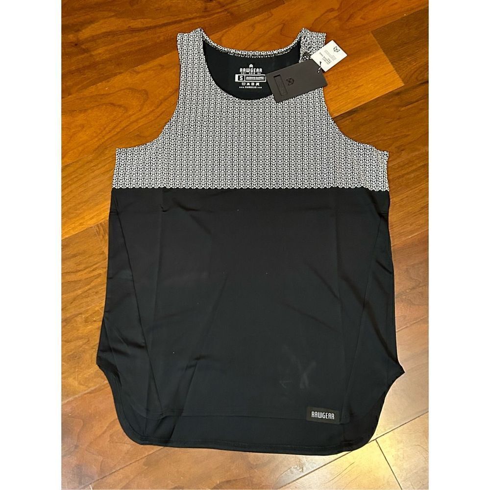 Raw Gear NWT men's‎ tank in small in black/white RG304